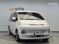 2023 Hyundai Staria