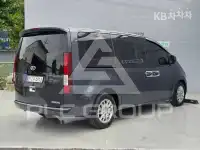 2023 Hyundai Staria