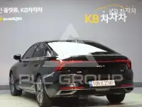 2023 KIA K8