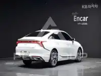 2023 KIA K8