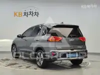 2023 KIA Niro