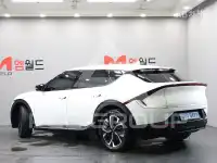 2023 KIA EV