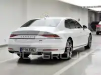 2023 Genesis G90