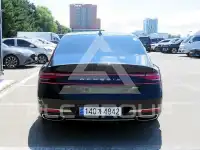 2023 Genesis G90
