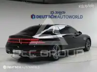 2023 Genesis G90