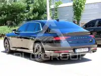 2023 Genesis G90