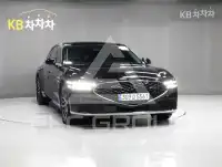 2023 Genesis G90