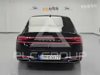 2023 Genesis G90