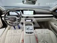 2023 Genesis G90