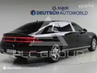 2023 Genesis G90