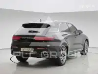 2023 Genesis GV70