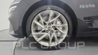 2023 Genesis G70
