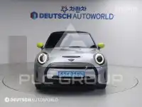 2023 Mini Hatch
