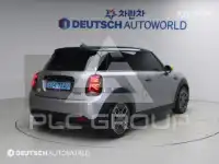 2023 Mini Hatch
