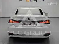 2023 Lexus ES