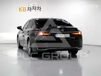 2023 Lexus ES