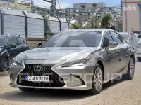 2023 Lexus ES