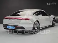 2023 Porsche Taycan
