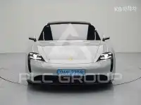 2023 Porsche Taycan