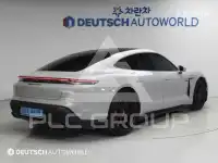 2023 Porsche Taycan