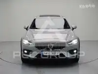 2023 Volvo V60