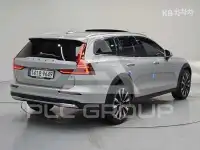 2023 Volvo V60