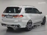 2024 BMW X7
