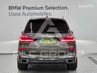 2024 BMW X7