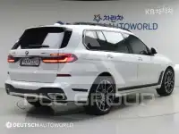 2024 BMW X7