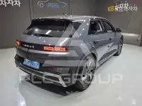 2024 Hyundai Ioniq