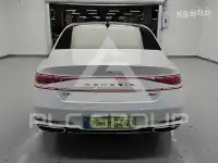 2024 Genesis G90
