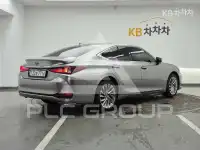 2024 Lexus ES