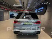 2025 BMW X7