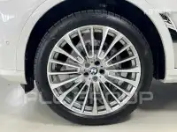 2025 BMW X7