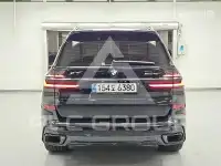 2025 BMW X7