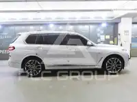 2025 BMW X7
