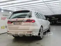 2025 BMW X7