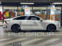 2025 KIA K8