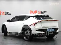 2025 KIA EV