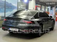 2025 Genesis G90