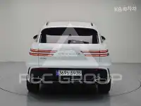 2025 Genesis GV70