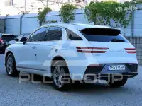 2025 Genesis GV70
