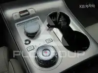 2025 Genesis GV70
