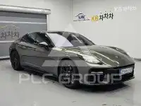 2025 Porsche Panamera