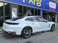 2025 Porsche Panamera