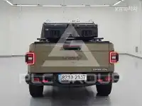 2025 Jeep GLADIATOR