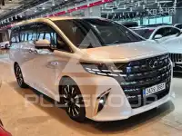 2025 Toyota Alphard