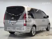 2026 Hyundai Staria