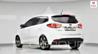 2014 KIA Carens