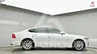 2017 Volvo S90